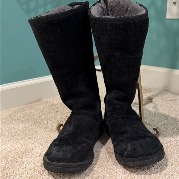 UGG Black Suede Boots - Picture 2 of 9